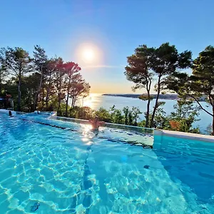4* Kompleks wypoczynkowy Punto Blu Valamar Village